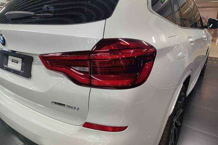 Used BMW X3 2021 Restyled xDrive30i Leading Edition M Sport Package Exterior 3