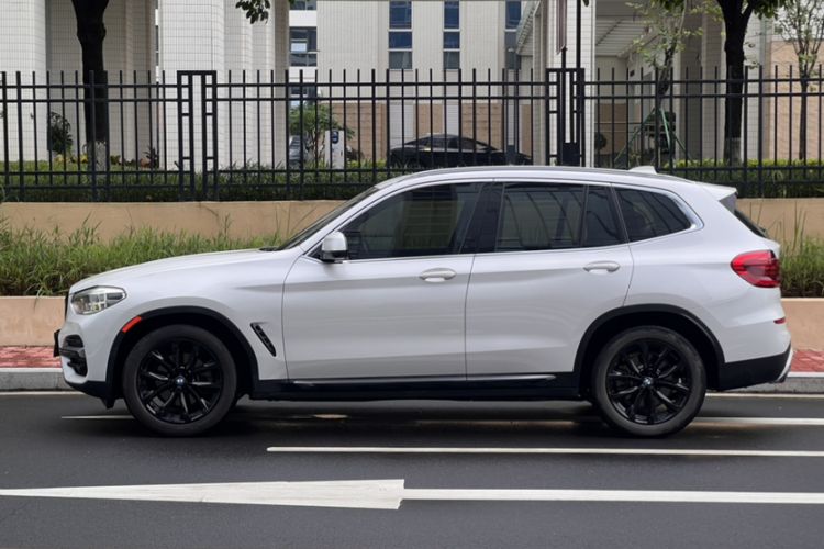 Used BMW X3 2021 xDrive25i Luxury Package Exterior 4