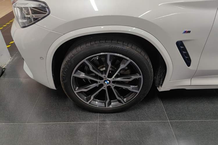 Used BMW X3 2021 Restyled xDrive30i Leading Edition M Sport Package Exterior 4