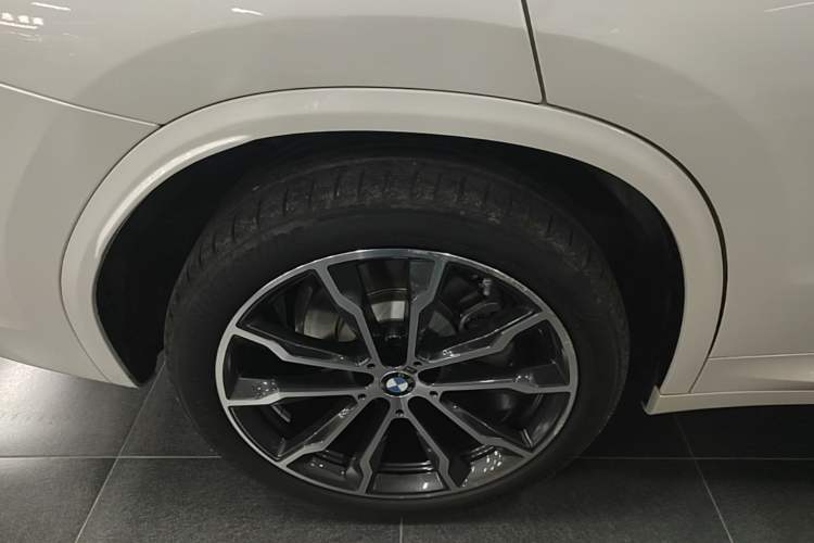 Used BMW X3 2021 Restyled xDrive30i Leading Edition M Sport Package Exterior 5