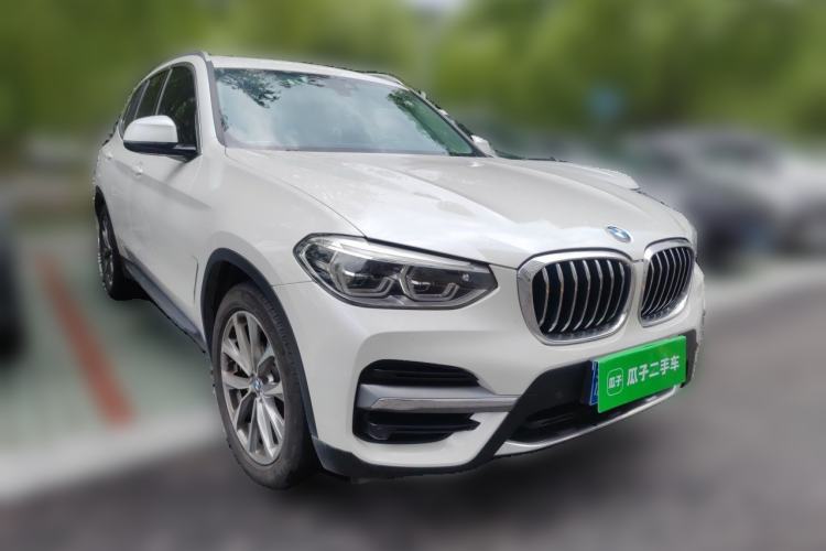 Used BMW X3 2021 xDrive25i Luxury Package Front Right 45 Deg
