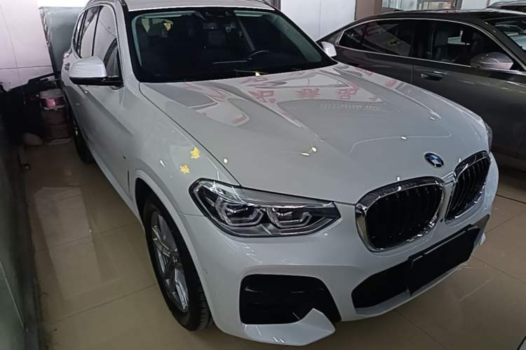 Used BMW X3 2021 xDrive25i M Sport Package Front Right 45 Deg