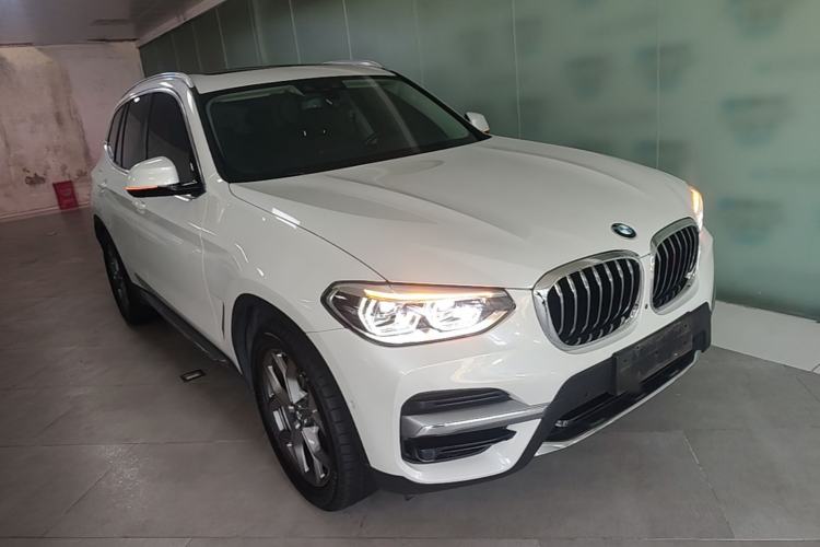 Used BMW X3 2021 xDrive28i Luxury Package Front Right 45 Deg