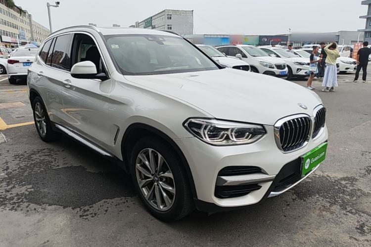 Used BMW X3 2021 xDrive25i Luxury Package Front Right 45 Deg