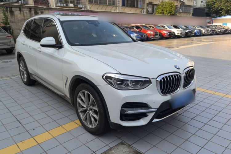 Used BMW X3 2021 xDrive25i Luxury Package Front Right 45 Deg