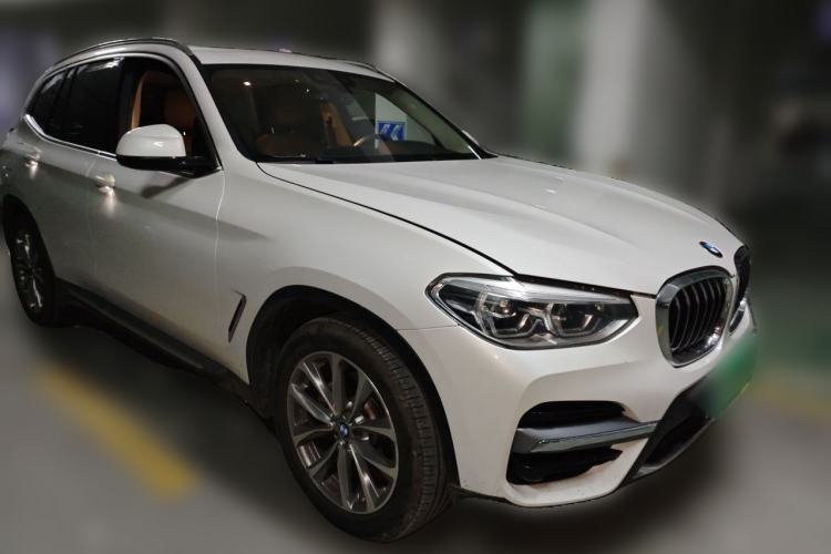 Used BMW X3 2021 xDrive25i Luxury Package Front Right 45 Deg