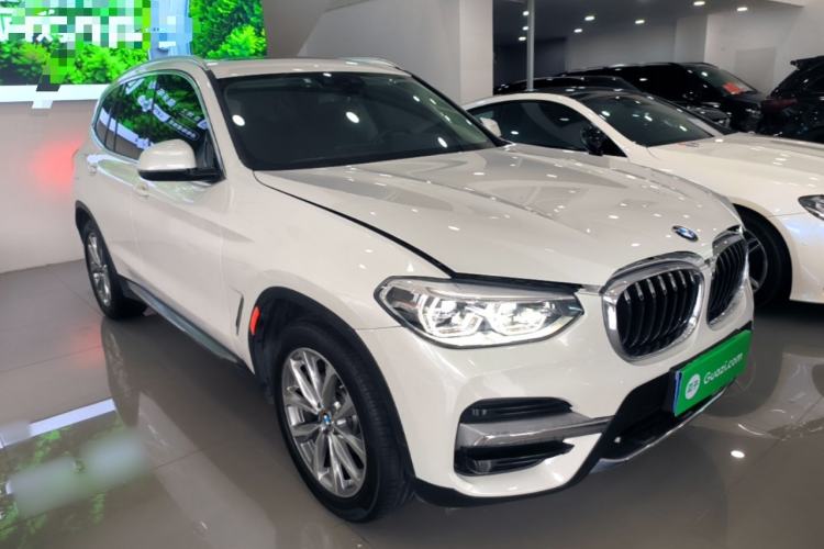 Used BMW X3 2021 xDrive25i Luxury Package Front Right 45 Deg