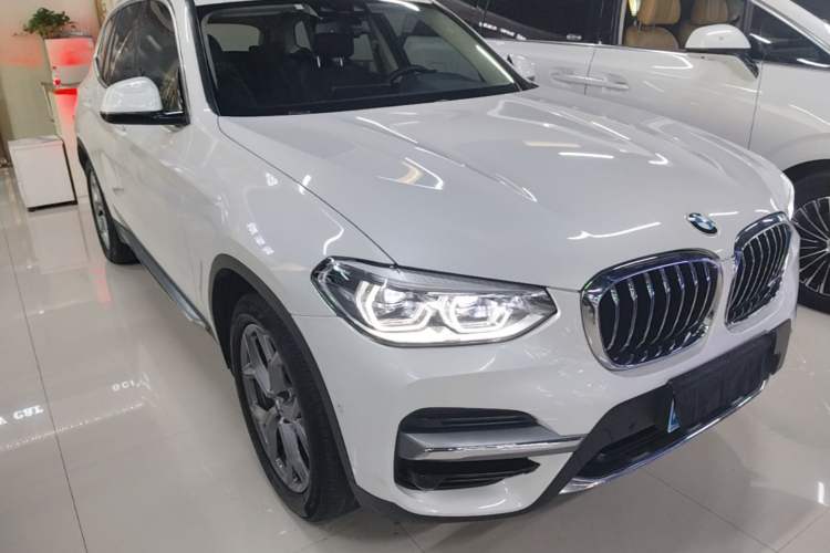 Used BMW X3 2021 xDrive28i Luxury Package Front Right 45 Deg