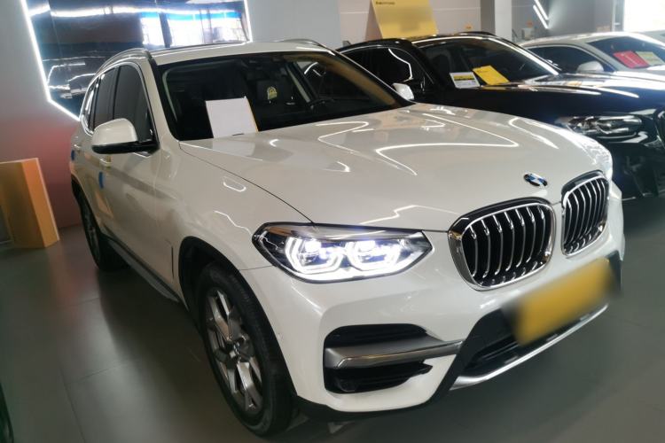 Used BMW X3 2021 Facelift xDrive28i Luxury Package Front Right 45 Deg