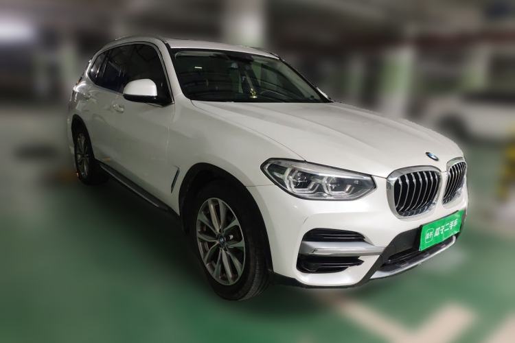 Used BMW X3 2021 xDrive25i Luxury Package Front Right 45 Deg