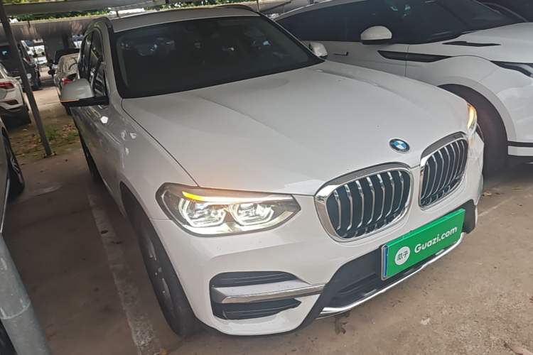 Used BMW X3 2021 xDrive28i Luxury Package Front Right 45 Deg