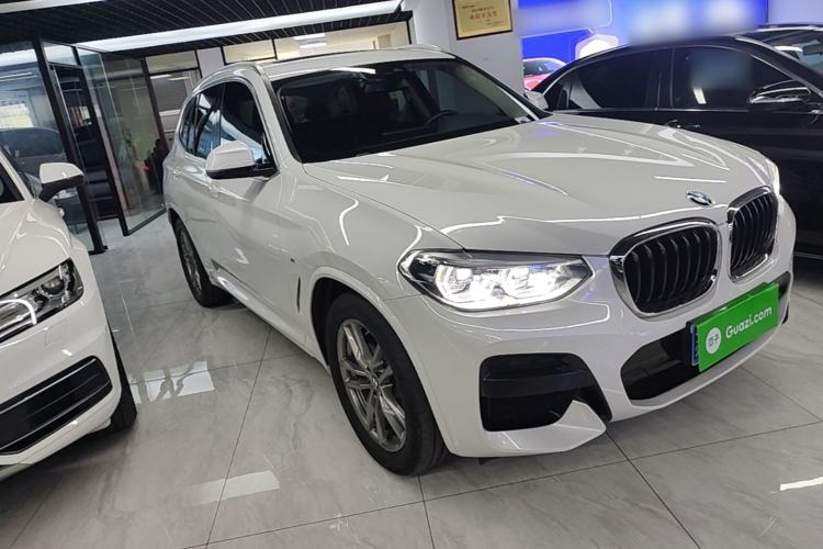 Used BMW X3 2021 xDrive25i M Sport Package Front Right 45 Deg