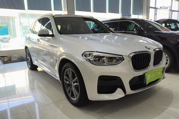 Used BMW X3 2021 xDrive25i M Sport Package Front Right 45 Deg