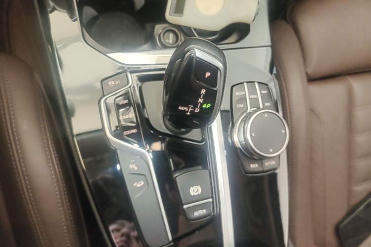 Used BMW X3 2021 xDrive28i Luxury Package Gear Lever