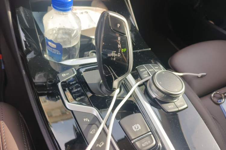 Used BMW X3 2021 xDrive30i Luxury Model with M Sport Package Gear Lever