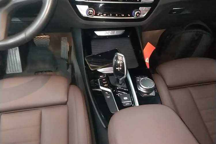 Used BMW X3 2021 xDrive28i M Sport Package Gear Lever