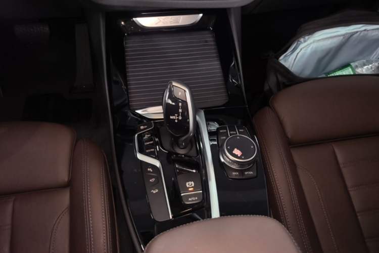 Used BMW X3 2021 xDrive28i Luxury Package Gear Lever