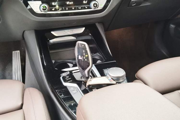 Used BMW X3 2021 Facelift xDrive28i M Sport Package Gear Lever