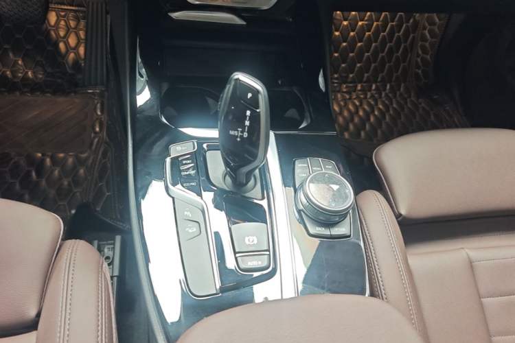 Used BMW X3 2021 xDrive25i Luxury Package Gear Lever