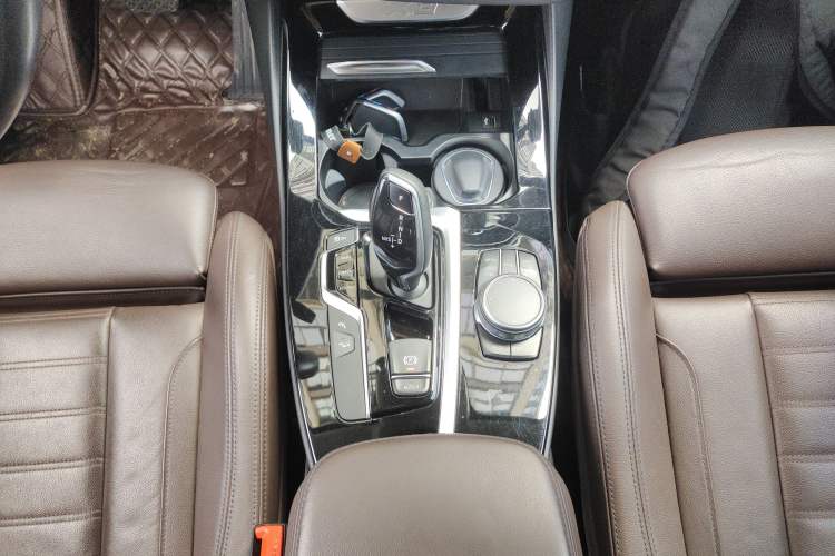 Used BMW X3 2021 Facelift xDrive28i M Sport Package Gear Lever