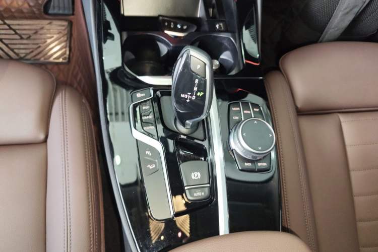 Used BMW X3 2021 Restyled xDrive25i M Sport Package Gear Lever