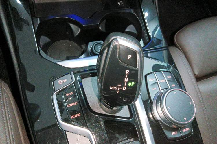 Used BMW X3 2021 Facelift xDrive25i Luxury Package Gear Lever