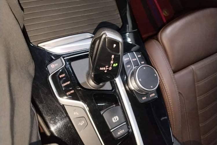 Used BMW X3 2021 xDrive28i Luxury Package Gear Lever