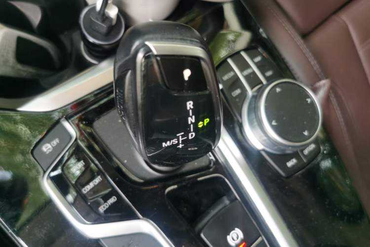 Used BMW X3 2021 xDrive28i Luxury Package Gear Lever