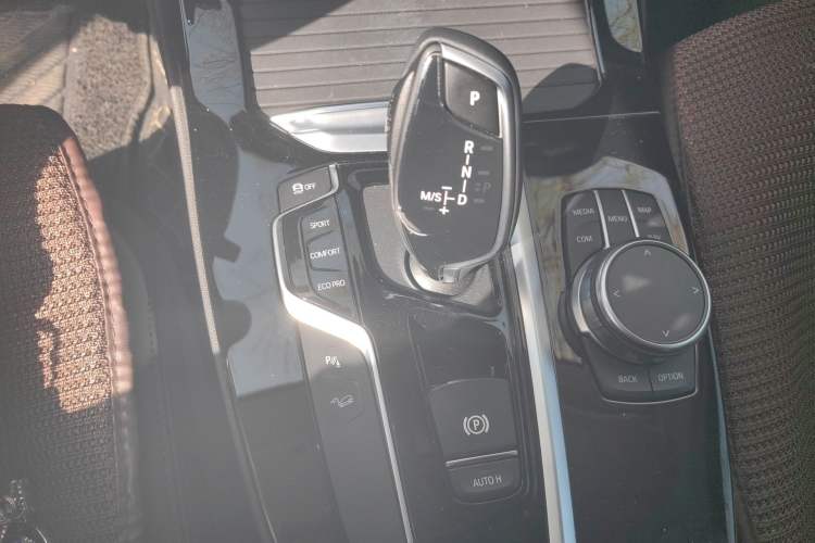 Used BMW X3 2021 Facelift xDrive25i Luxury Package Gear Lever