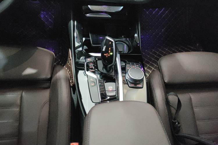 Used BMW X3 2021 xDrive28i Luxury Package Gear Lever
