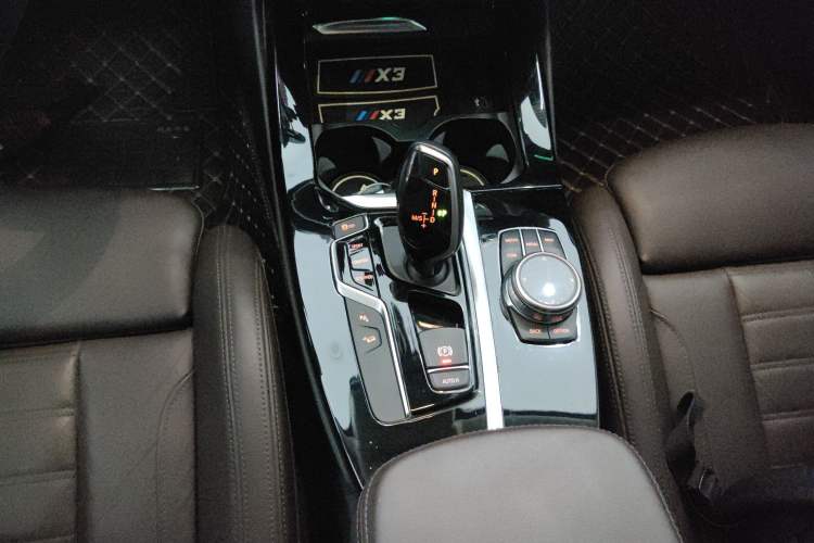 Used BMW X3 2021 xDrive28i Luxury Package Gear Lever