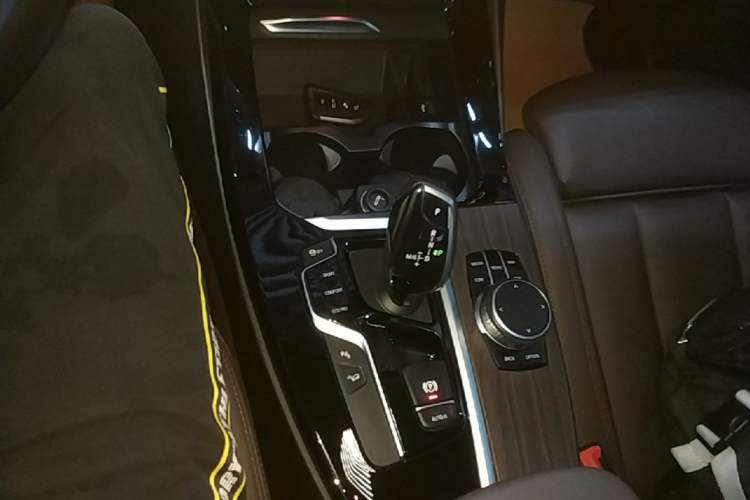 Used BMW X3 2021 xDrive25i Luxury Package Gear Lever