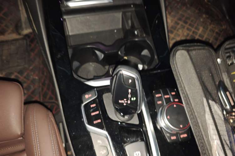 Used BMW X3 2021 xDrive25i Luxury Package Gear Lever