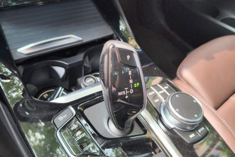 Used BMW X3 2021 xDrive28i Luxury Package Gear Lever