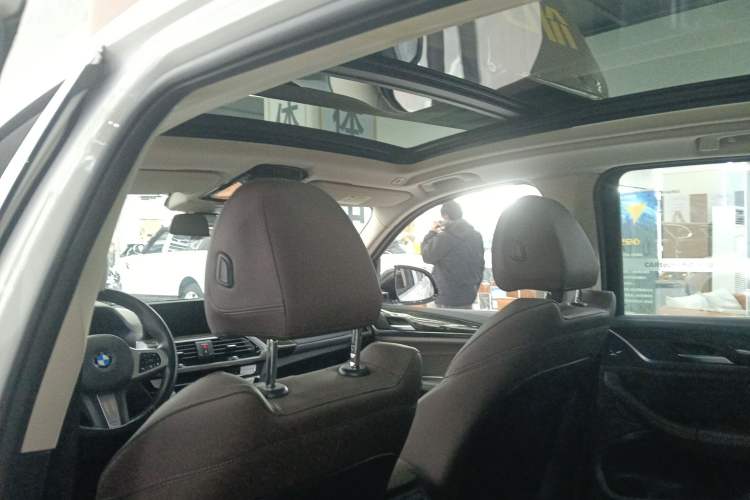 Used BMW X3 2021 xDrive30i Luxury Model with M Sport Package Headliner