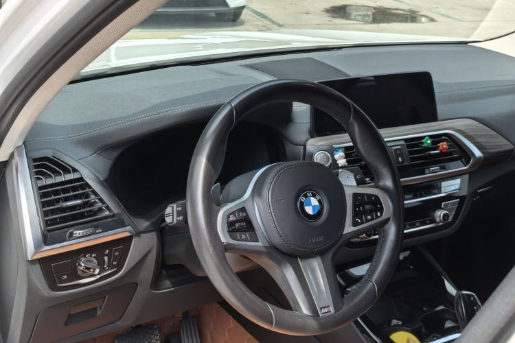 Used BMW X3 2021 Facelift xDrive28i M Sport Package Interior 2