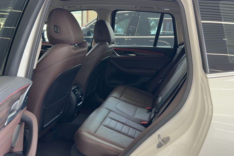 Used BMW X3 2021 xDrive28i Luxury Package Interior 2