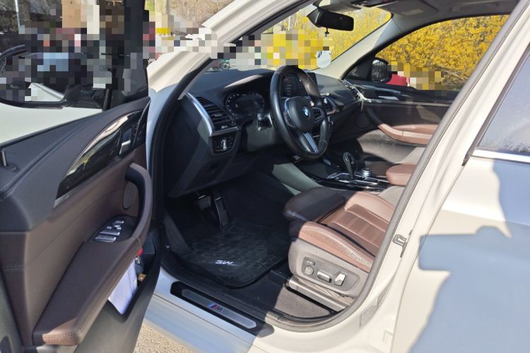 Used BMW X3 2021 Facelift xDrive28i M Sport Package Interior 3