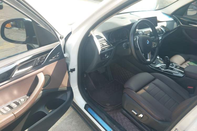 Used BMW X3 2021 Facelift xDrive25i Luxury Package Interior 3