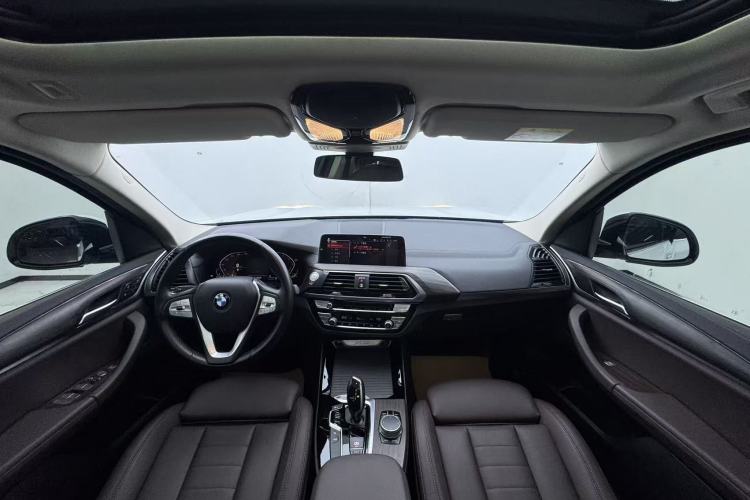Used BMW X3 2021 xDrive25i Luxury Package Interior 3