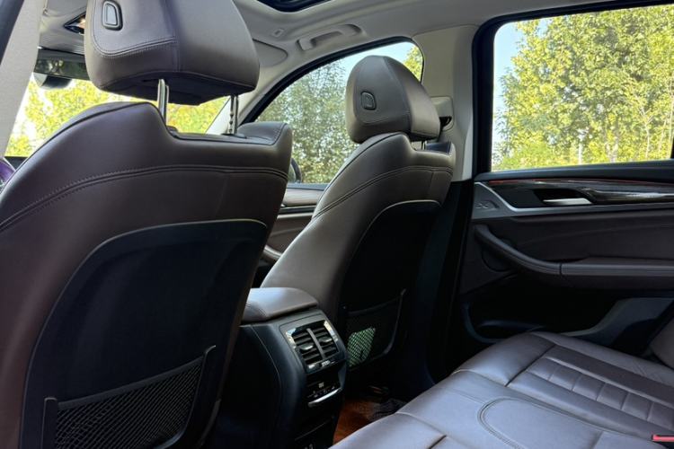 Used BMW X3 2021 xDrive28i Luxury Package Interior 3