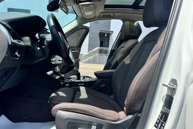 Used BMW X3 2021 xDrive25i M Sport Package Interior 4