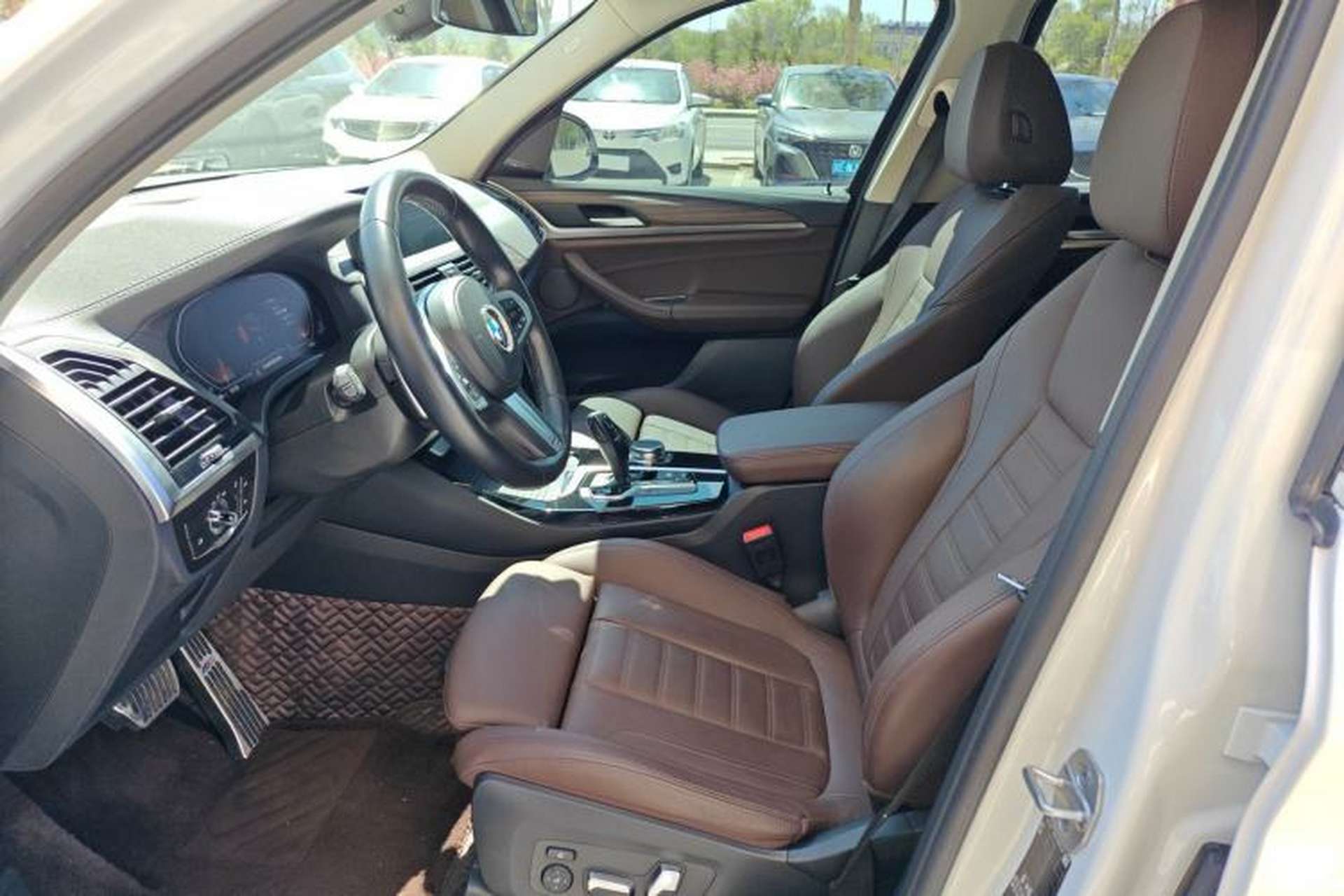 Used BMW X3 2021 Facelift xDrive28i M Sport Package Interior 4