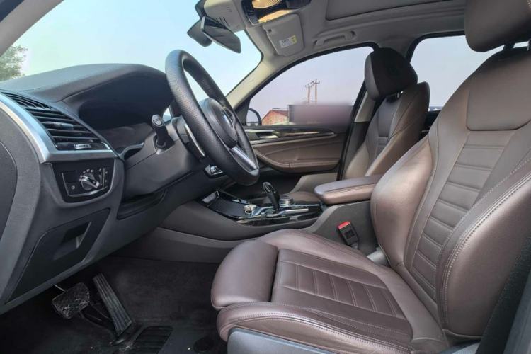 Used BMW X3 2021 Restyled xDrive30i Leading Edition M Sport Package Interior 4