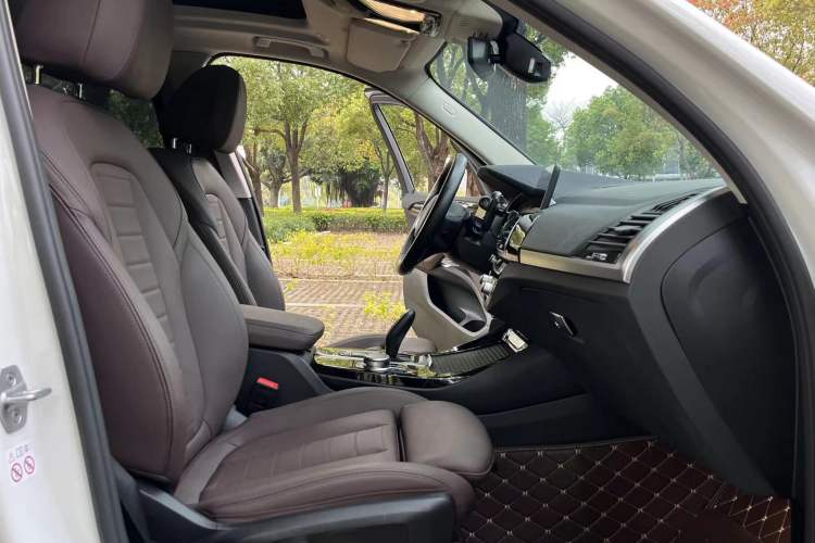 Used BMW X3 2021 xDrive25i M Sport Package Interior 4