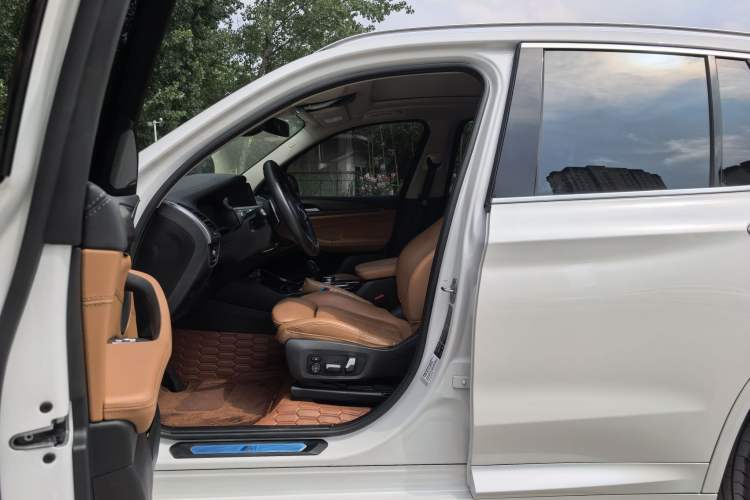 Used BMW X3 2021 Facelift xDrive28i M Sport Package Interior 5