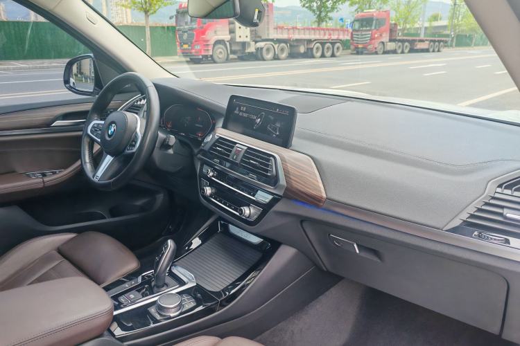 Used BMW X3 2021 Facelift xDrive28i M Sport Package Interior 5