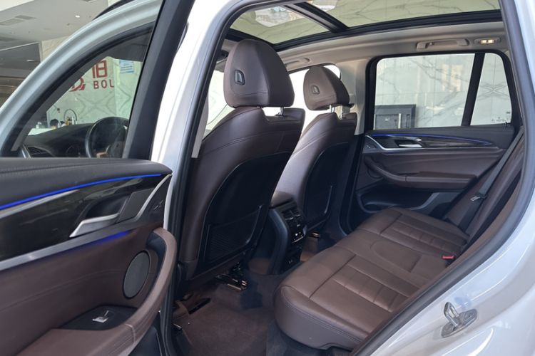Used BMW X3 2021 Restyled xDrive30i Leading Edition M Sport Package Interior 6