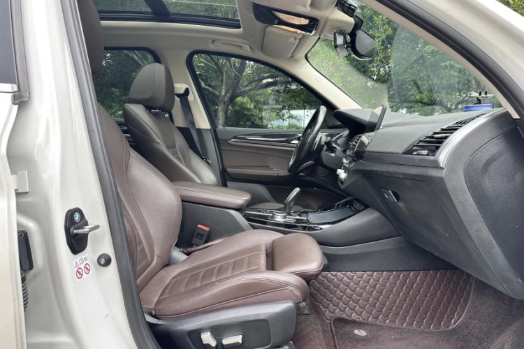 Used BMW X3 2021 Restyled xDrive30i Leading Edition M Sport Package Interior 6