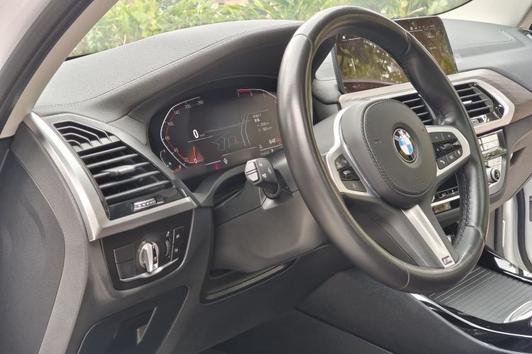 Used BMW X3 2021 xDrive28i M Sport Package Interior 7